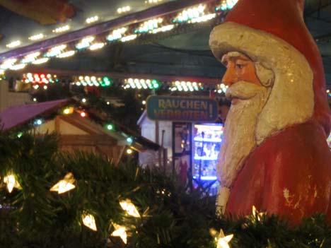 weihnachtsmarkt-greifswald4468 weihnachtsmann weihnachtsmarkt