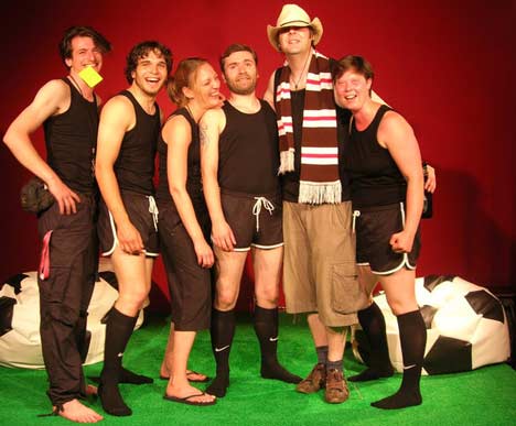 fussball-stuthe der ballspielende mensch