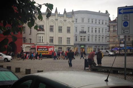 npd-asyltour468 NPD Stand Greifswald