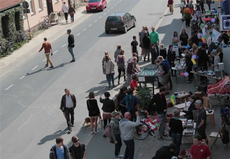 flohmarkt-fleischervorstadt-greifswald468 Foto vom Stadtteilflohmarkt in der Fleischervorstadt in Greifswald