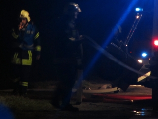 Und brachte den Brand unter Kontrolle