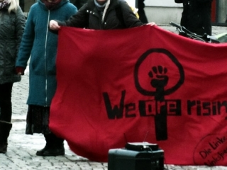 One Billion Rising: Eine weltweite Demonstration gegen Gewalt gegen Frauen